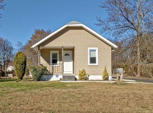 405 Grimes Rd, Sicklerville, NJ 08081