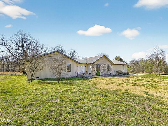 2nd image of 8223 Jute Rd