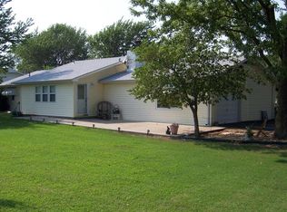 612 E Main St, Adair, OK 74330