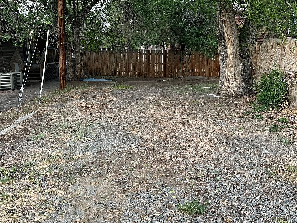1st image of 1205 Yarrow St