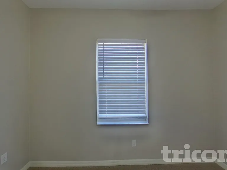 33314 Portal Dr — Photo 8