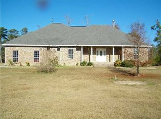 42155 Three Oaks Ln, Slidell, LA 70461