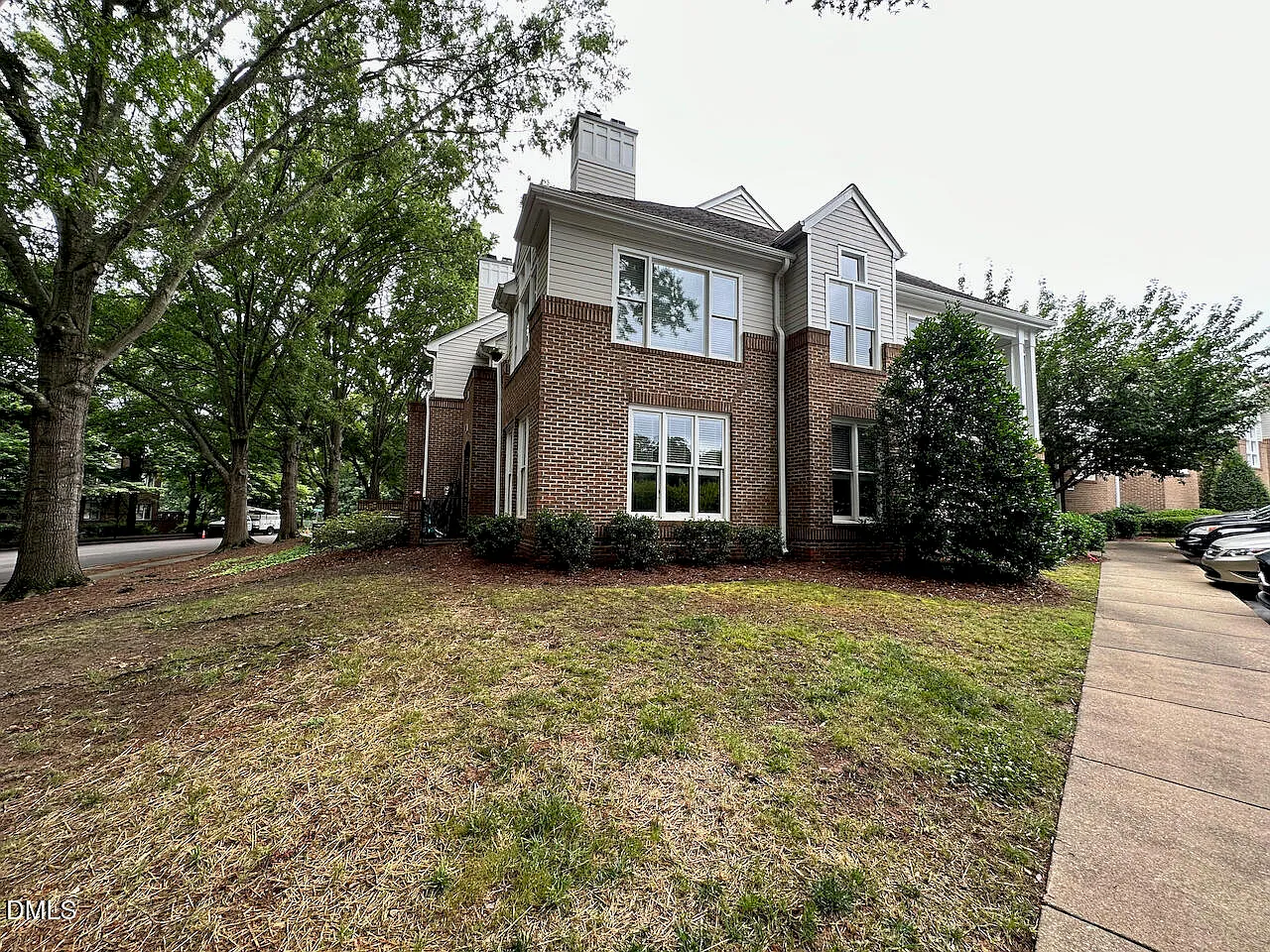 2 bed, 2.0 bath, 995 sqft, $2,250 — Photo 1