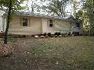 18 Lo Presto Ave, Hillsdale, MI 49242