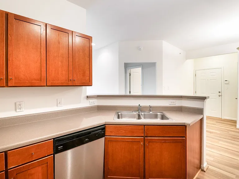 760 Walker Sq #3C — Photo 13