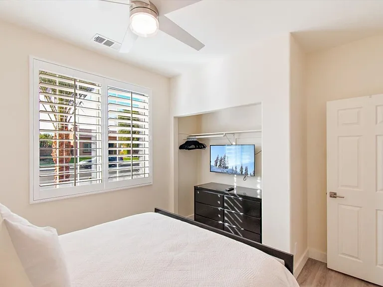 47412 Harbour Lights Ln — Photo 16