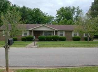 407 Tremont Dr, Hopkinsville, KY 42240