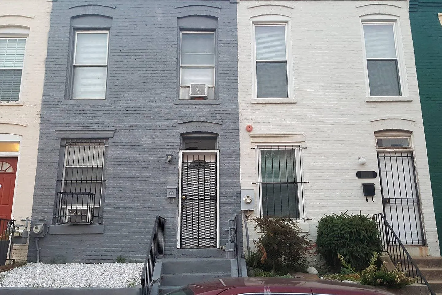 433 Elm St NW photo 1