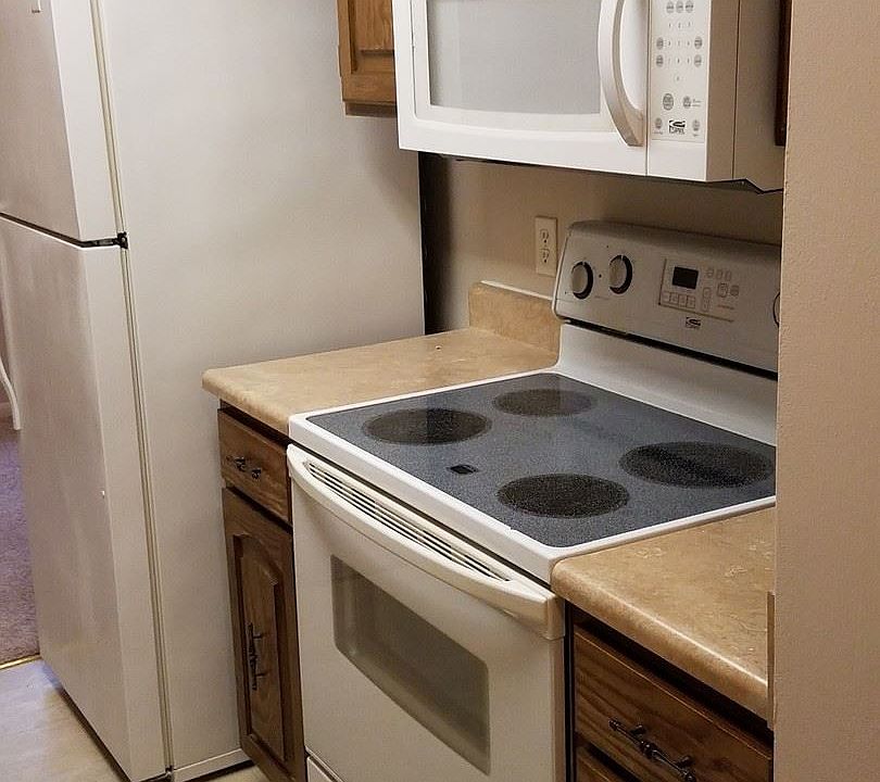 1st image of 620 S 38th St APT 103