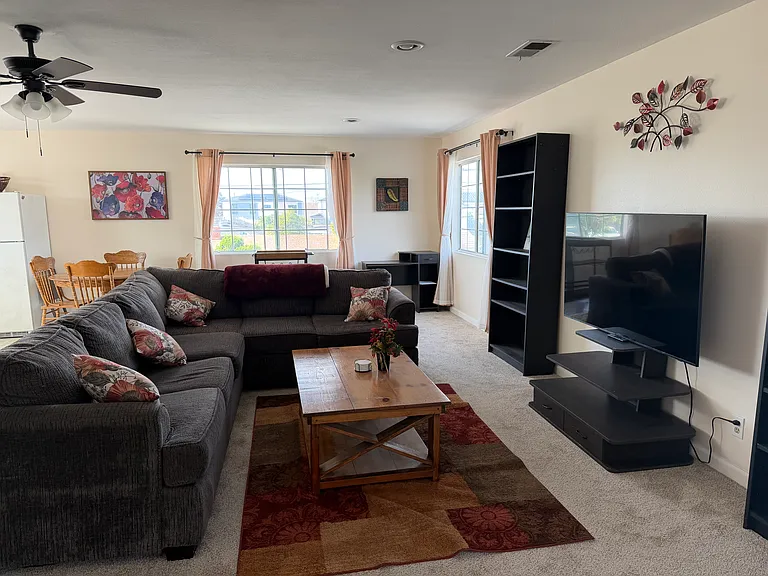14902 Eastwood Ave — Photo 3