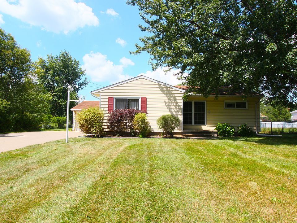 1st image of 570 West Dr