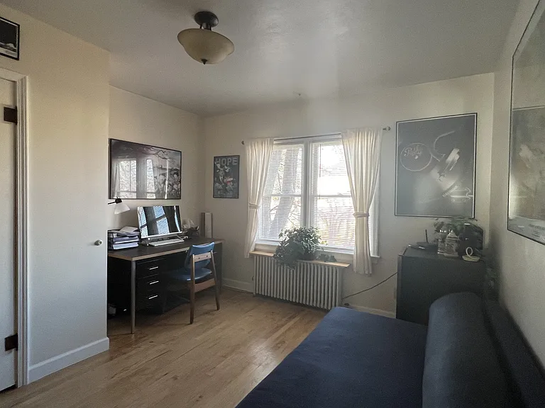 1015 Steele St — Photo 7