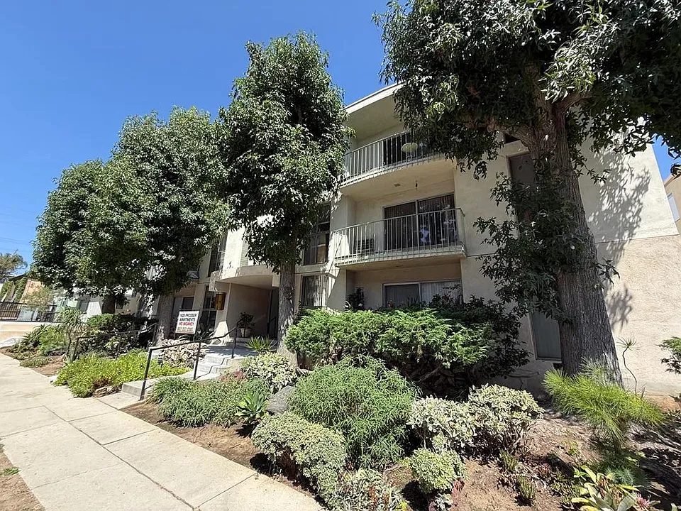 1828 Prosser Ave #305
