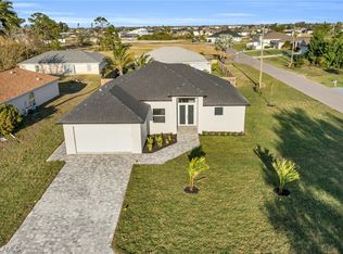479 NE 4th Ave, Cape Coral, FL 33909