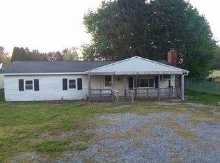 7946 Tomstown Rd, Waynesboro, PA 17268