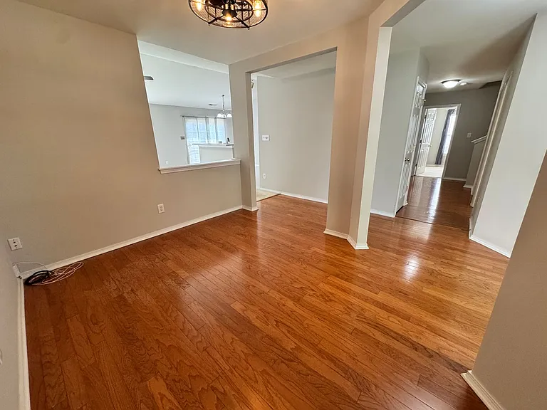 5337 Thunderidge Dr — Photo 5