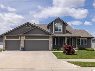 12012 S 44th St, Bellevue, NE 68123