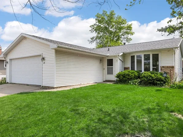 35 Julia Anne Dr NW, Cedar Rapids, IA 52405