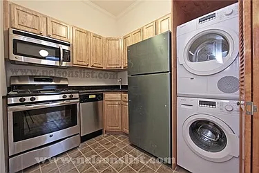 Rented by R New York