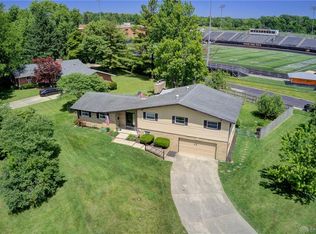 1156 Fudge Dr, Beavercreek, OH 45434