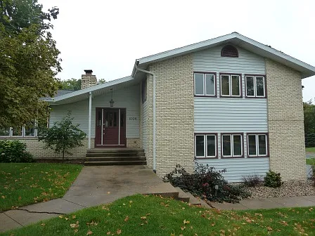 1006 South St photo 1