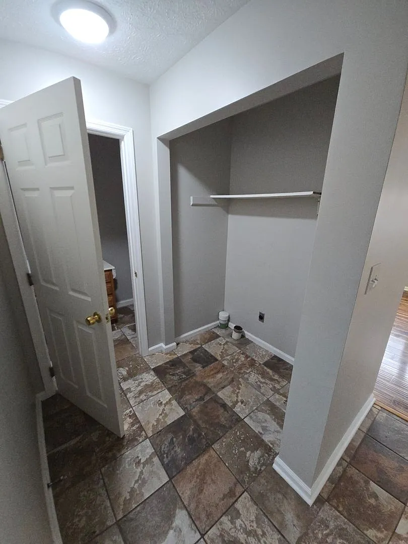 Fox Ridge Apartments — Photo 4