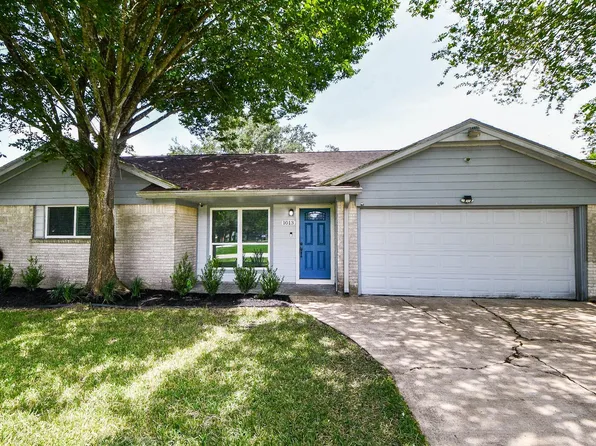 1013 W Sidnor St, Alvin, TX 77511