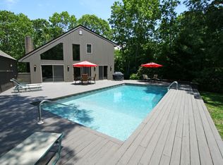 38 N Quarter Rd, Westhampton, NY 11977