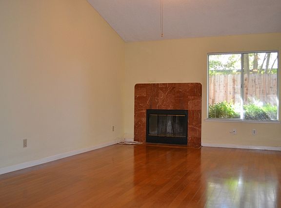3rd image of 9508 Branford Ct