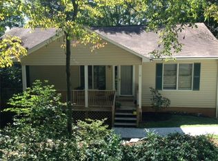 11 Winthrop Rd, Asheville, NC 28806