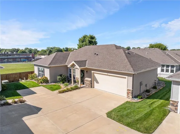 835 NE 65th Ter, Gladstone, MO 64118