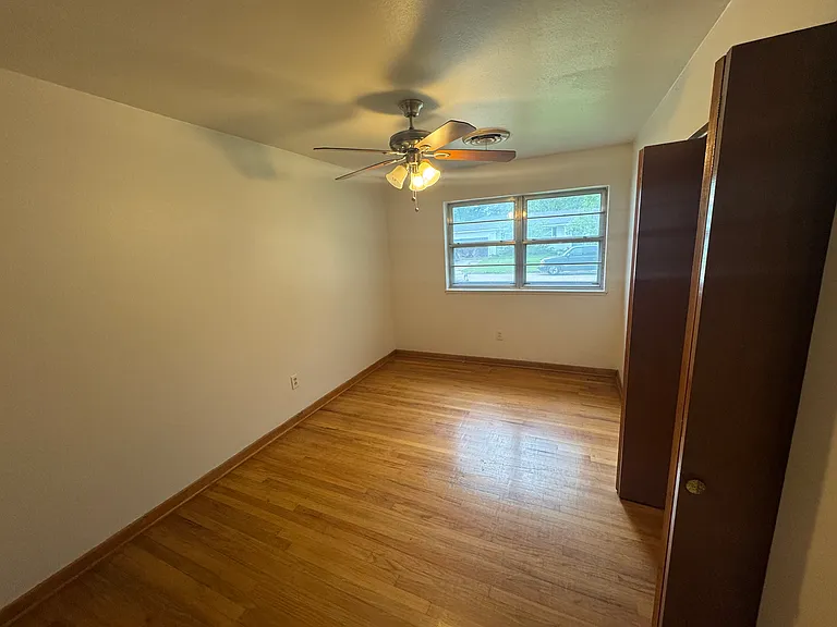 610 N Joyce St — Photo 11