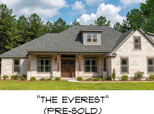 11 Pleasant Oaks Dr, Perry, GA 31069