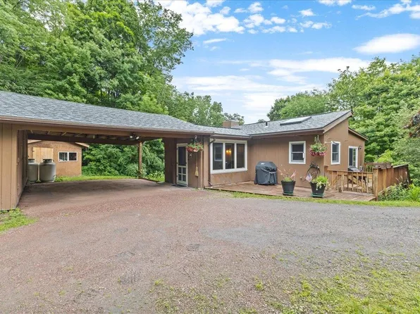 103 North Road, Westford, VT 05494
