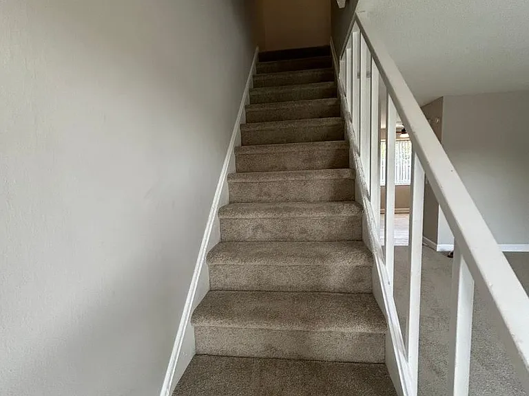Candlelite Apartments — Photo 121
