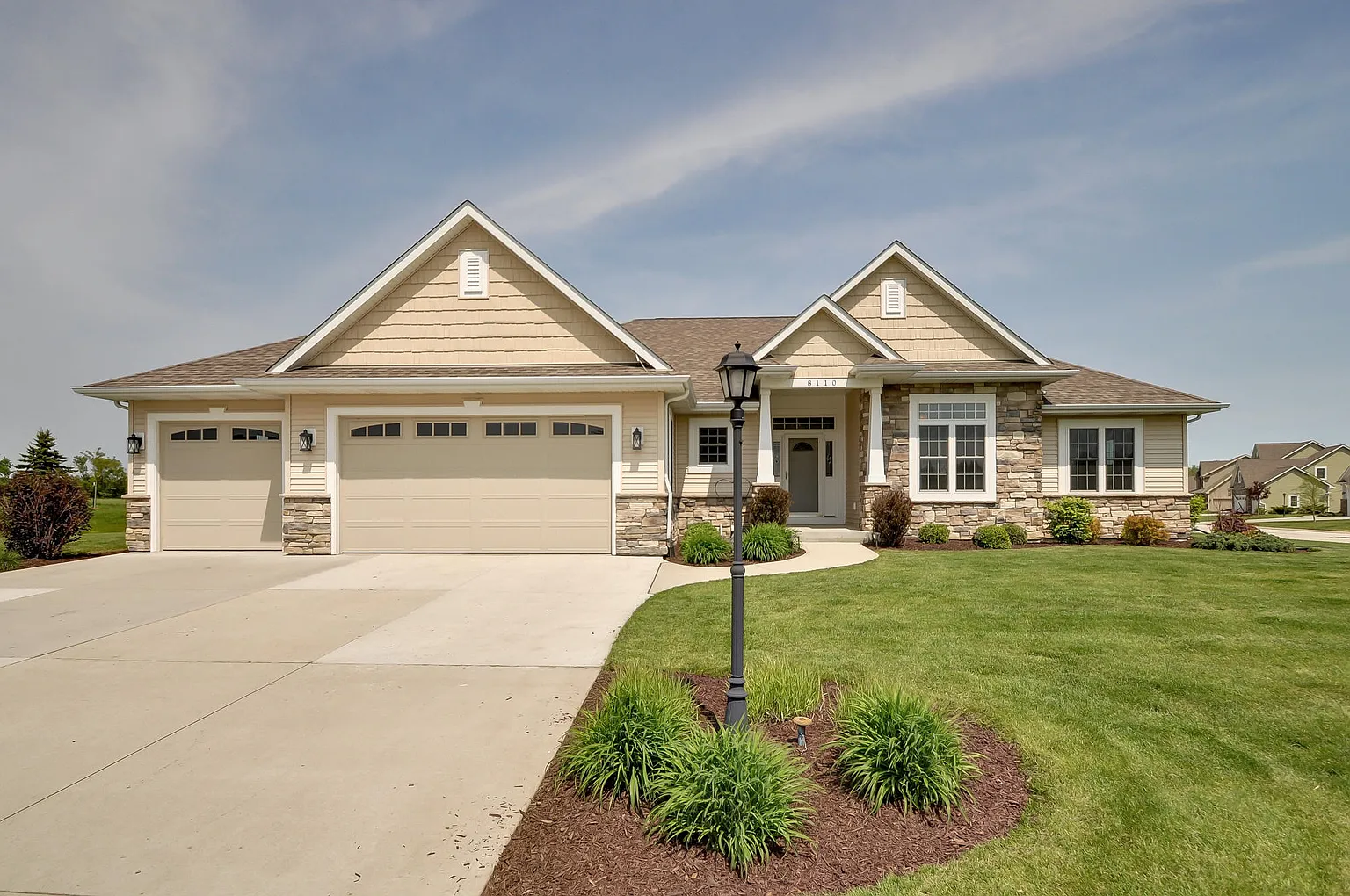 8110 Daub Ct photo 1