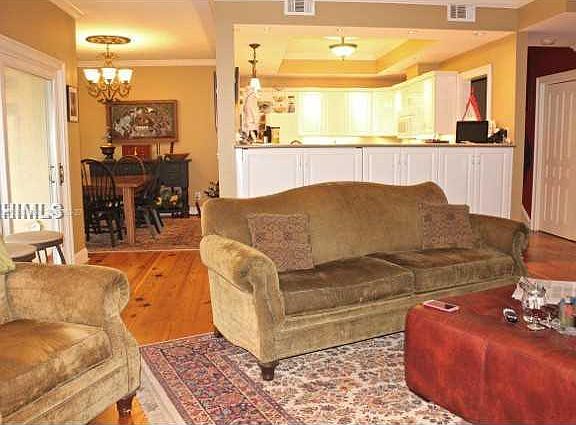 3rd image of 124 Crosstree Dr #124