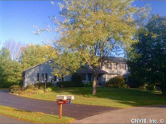 3rd image of 8206 Duvall Cir