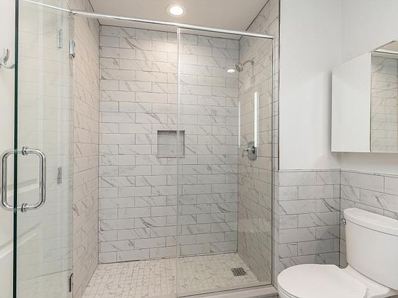 4th image of 139 N 23rd St #111