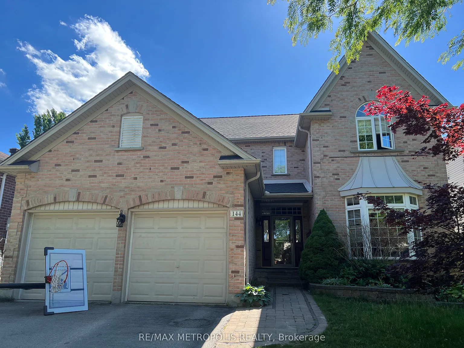 4 bed, $3,400 — Photo 4