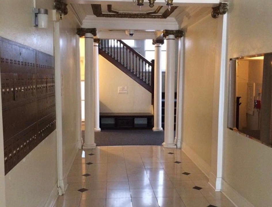 1st image of 1595 Clay St #32
