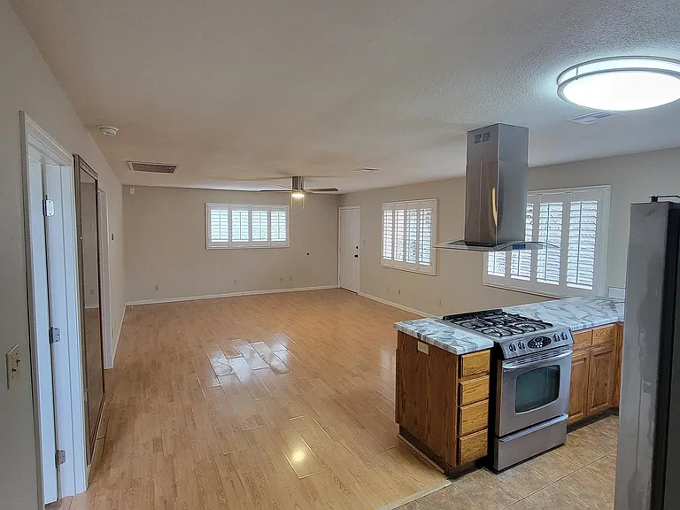 1650 Belcastro St #GUEST HOUSE — Photo 3