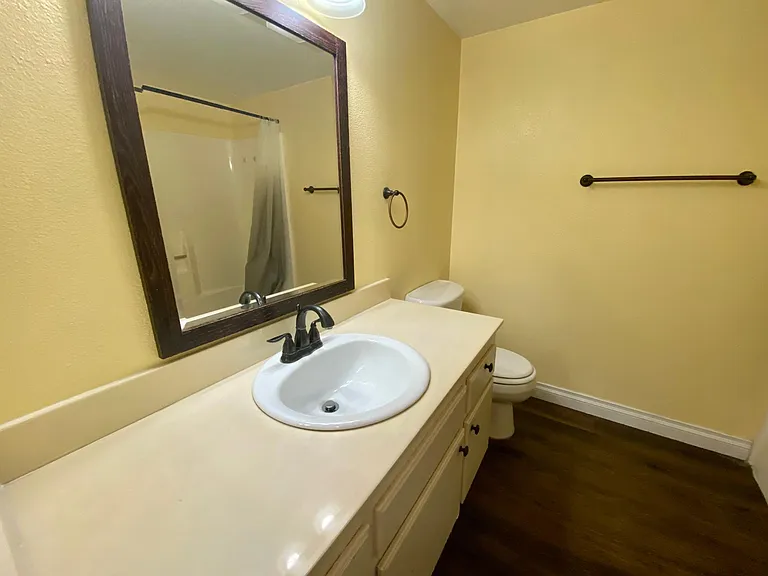 1651 S Juniper St #225 — Photo 17