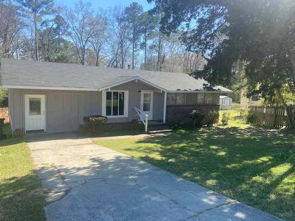 2233 Leo Ct