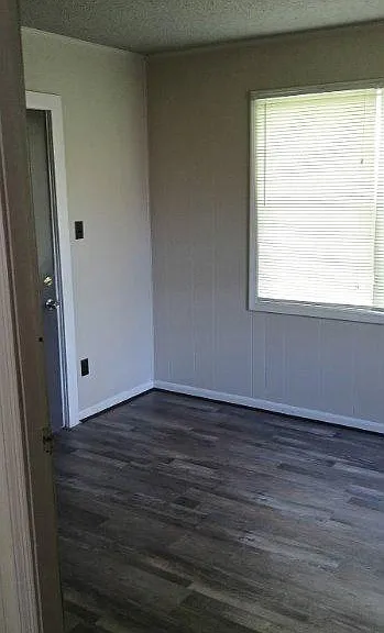 310 Norwood Ave — Photo 13