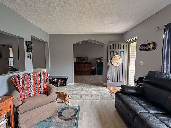 5th image of 525 Padgett Ave SE