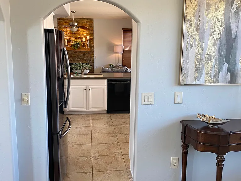 695 W Sonatina Ln — Photo 36