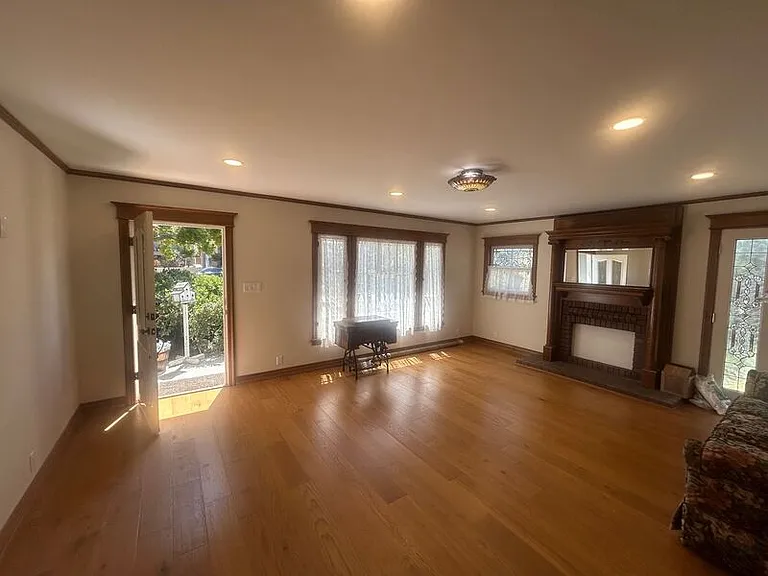 2434 Florencita Dr — Photo 5