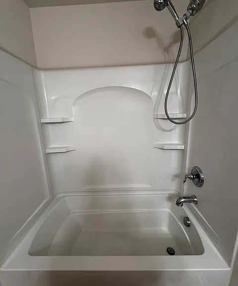 519 Perrault Dr — Photo 17