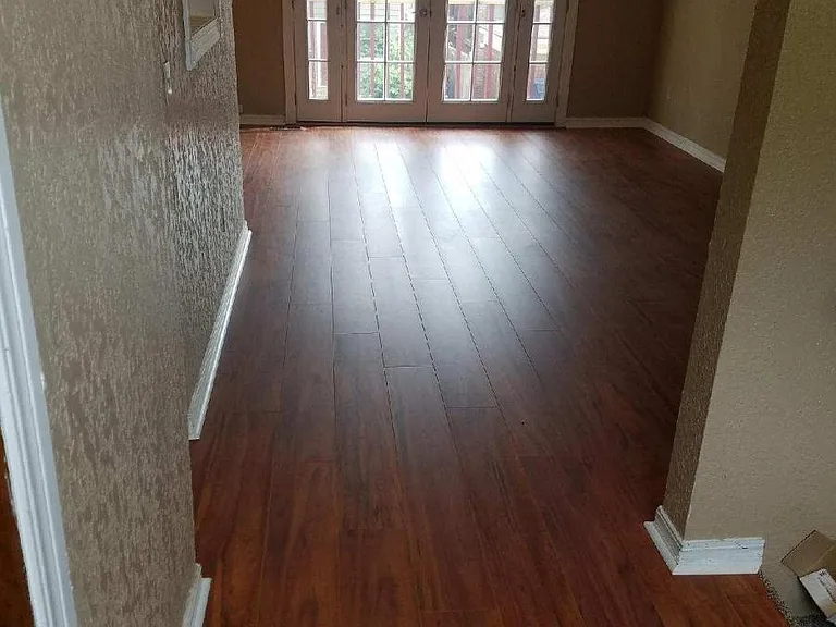 626 NW 8th St — Photo 2